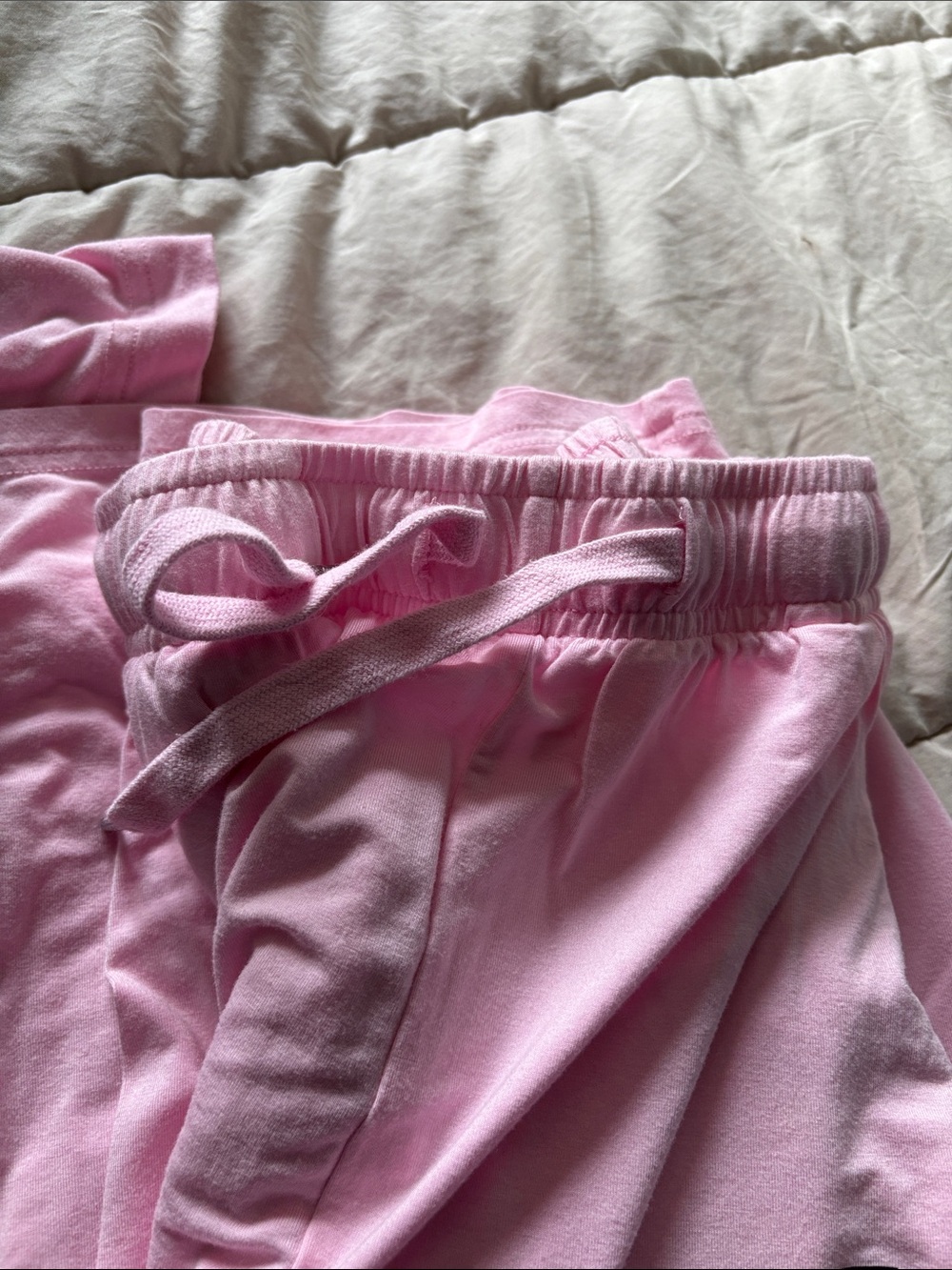 Comfrt Pink Lounge Set - Picture 5 of 5